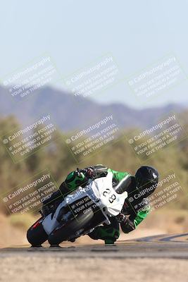 media/Nov-02-2025-CVMA (Sun) [[337aff29ab]]/Race 8-Formula Lightweight Twins Shootout/